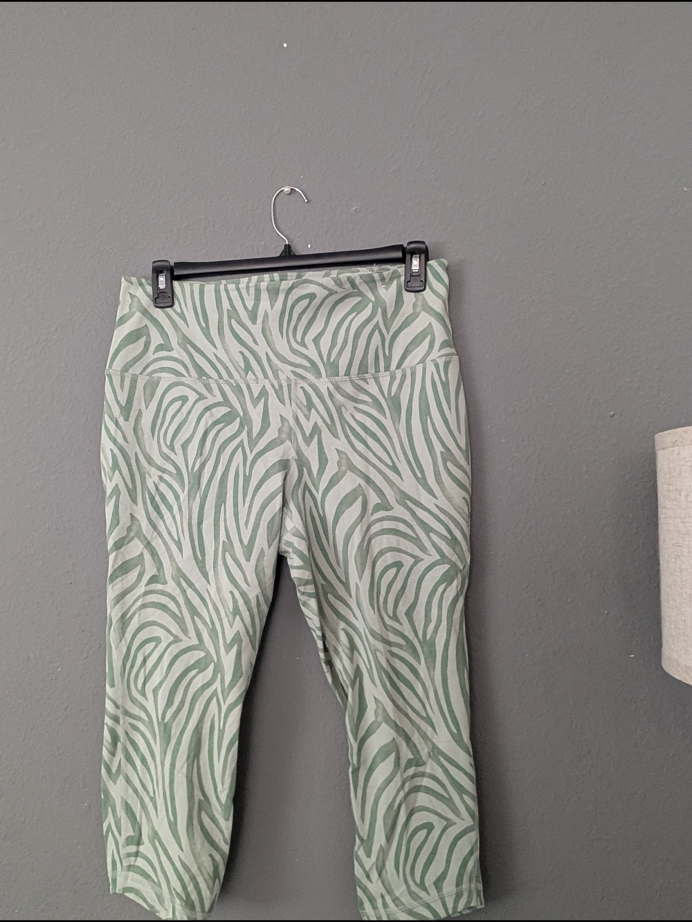 Xersion Green White Zebra-Print Capris